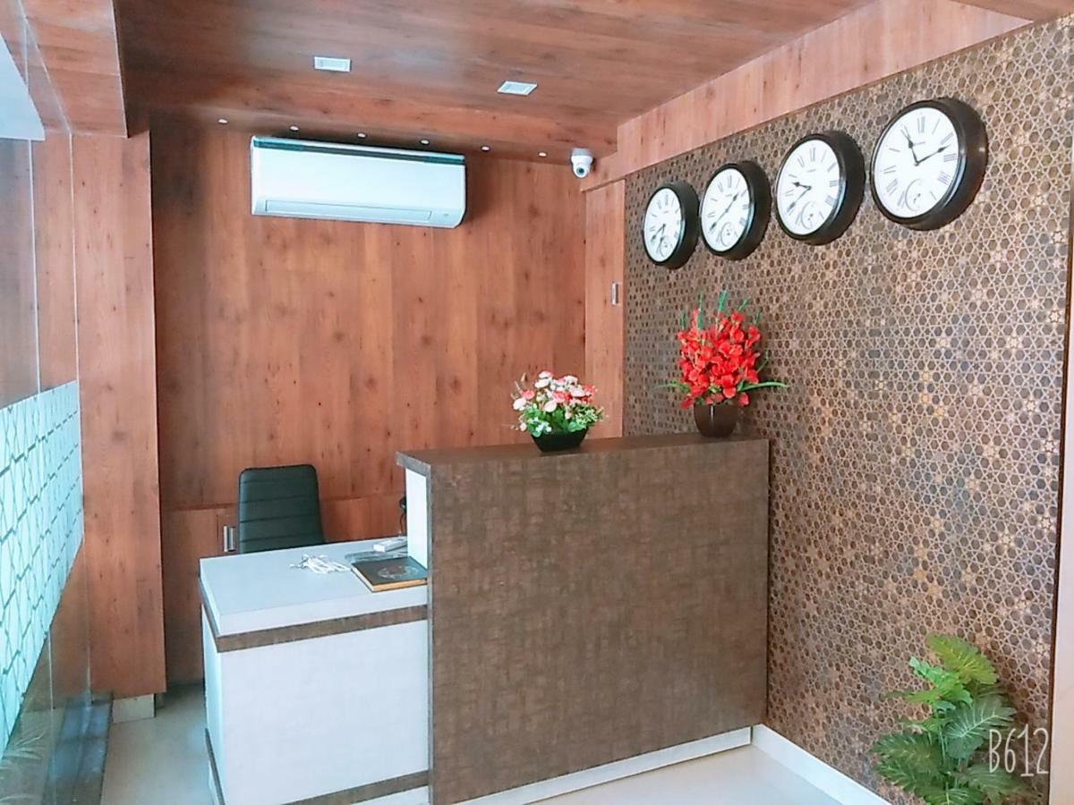 Grand Oliver Chennai Exterior photo