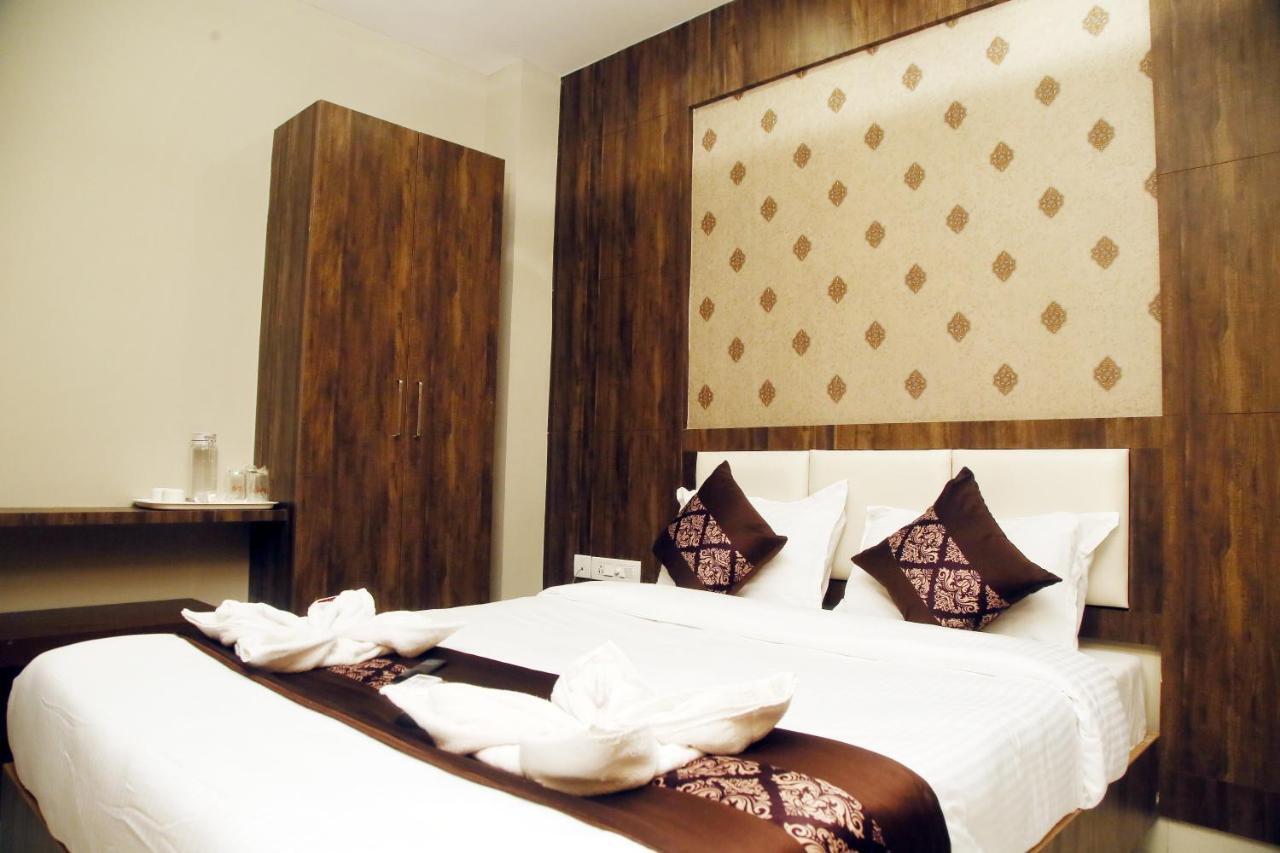 Grand Oliver Chennai Exterior photo