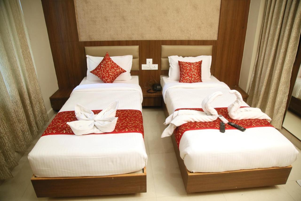 Grand Oliver Chennai Exterior photo