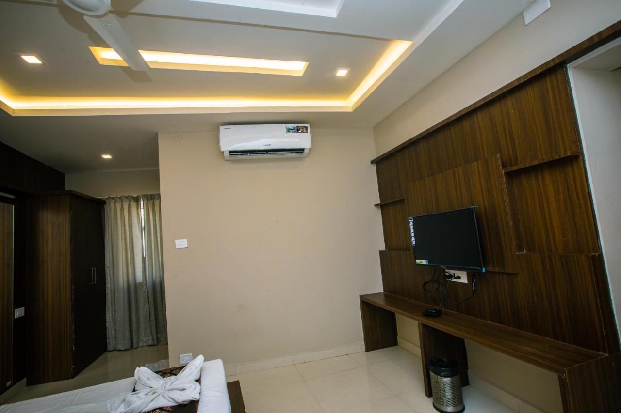 Grand Oliver Chennai Exterior photo